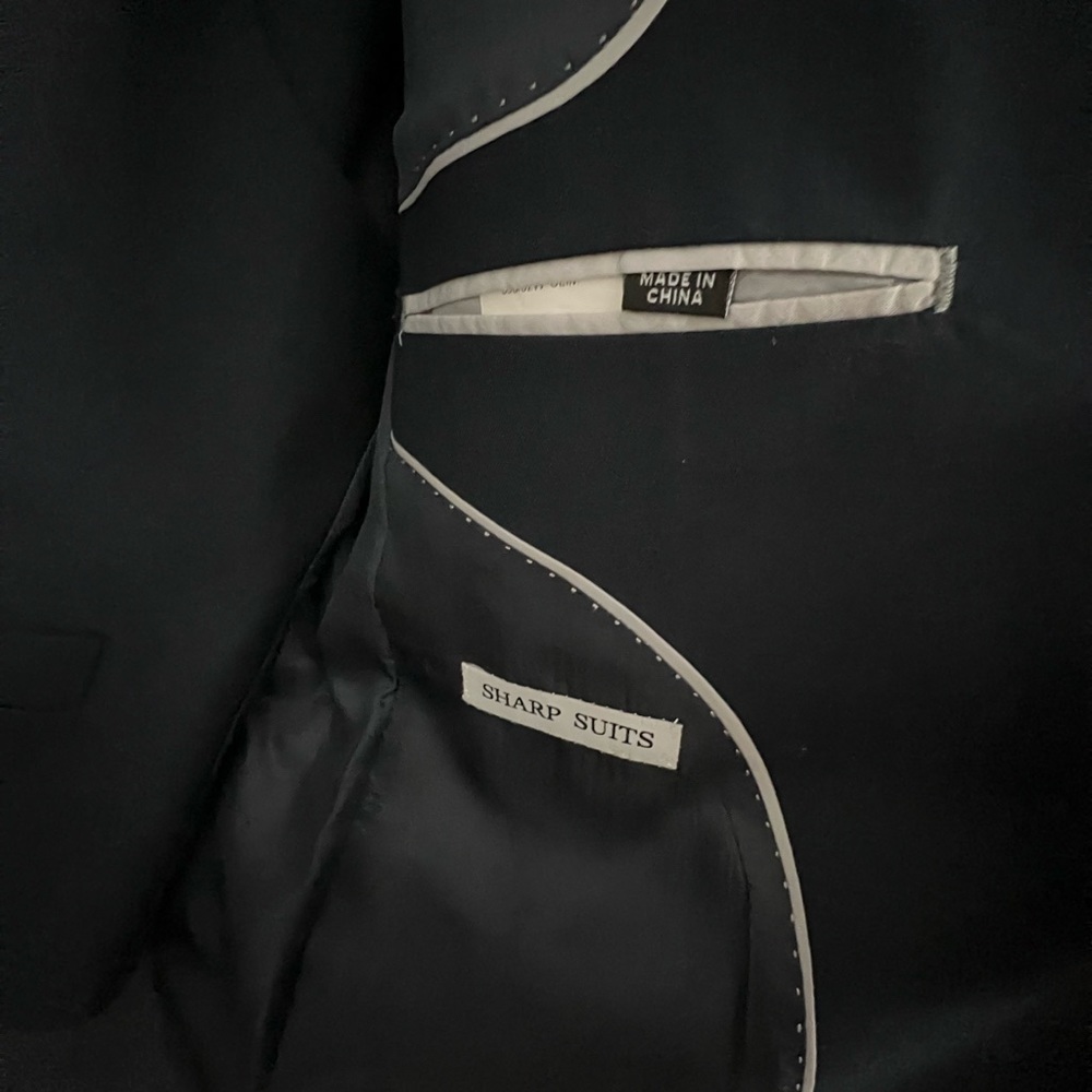 Sharp Suits 38s - image 4